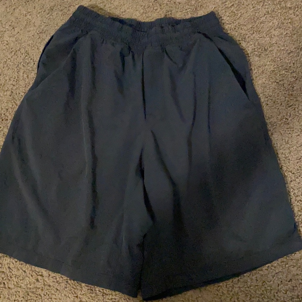 Lulu lemon shorts small